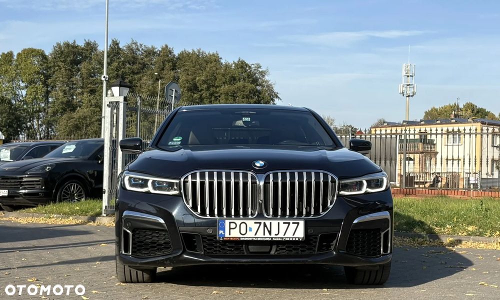 BMW Seria 7 2019 photo 2