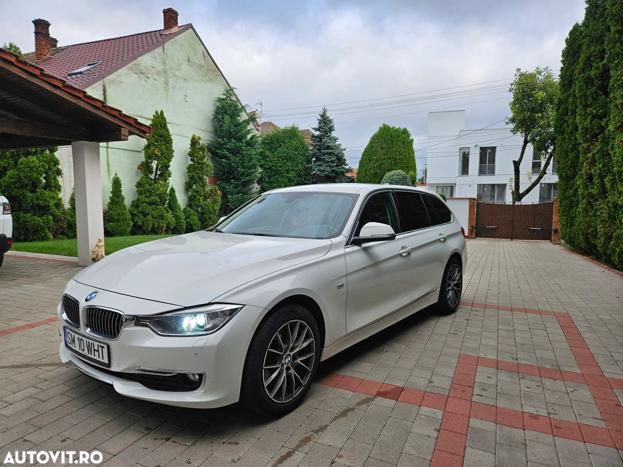 BMW Seria 3 320d Touring xDrive Aut. Luxury Line - 3