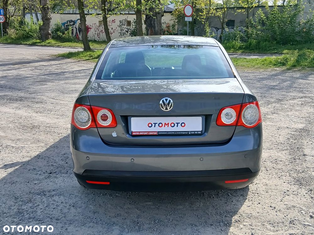 Volkswagen Jetta 1.4 TSI Comfortline - 22
