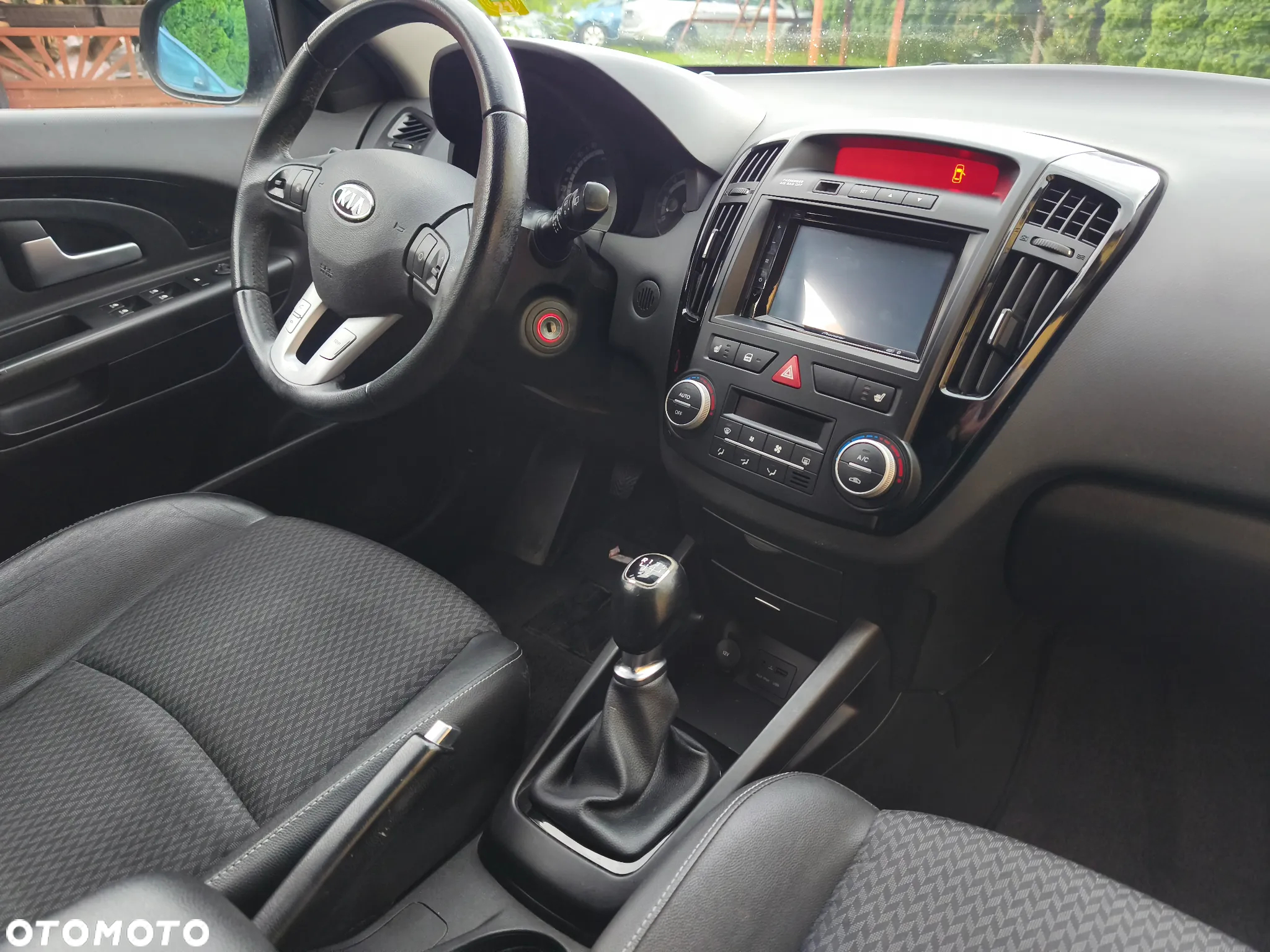 Kia Ceed Cee'd 1.6 Comfort + - 24