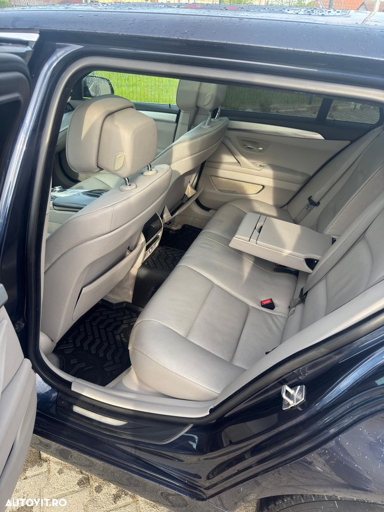 BMW Seria 5 520d Aut. - 10