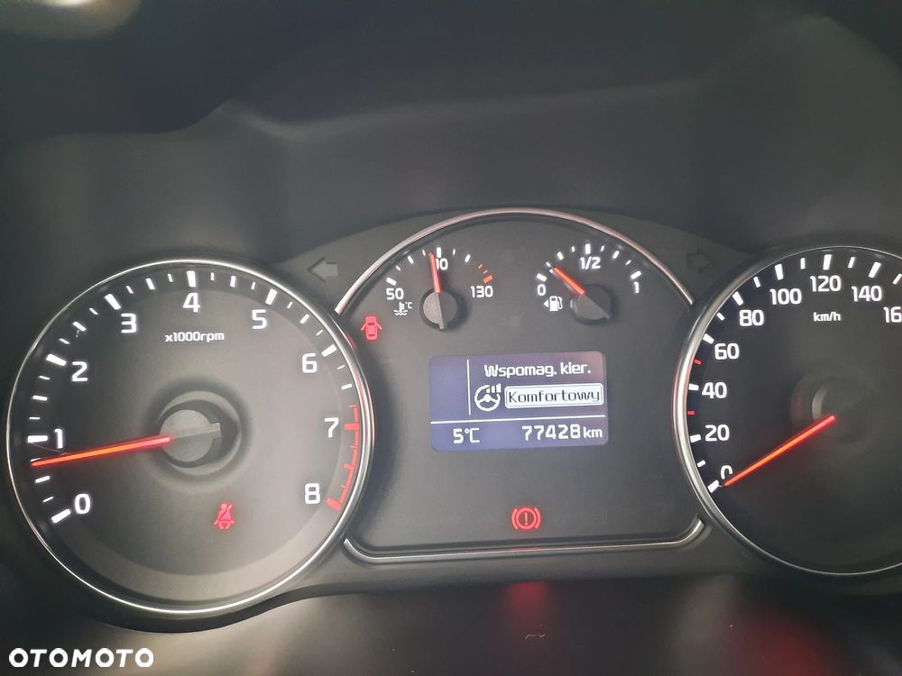 Kia Carens 1.6 GDI L 7os - 34