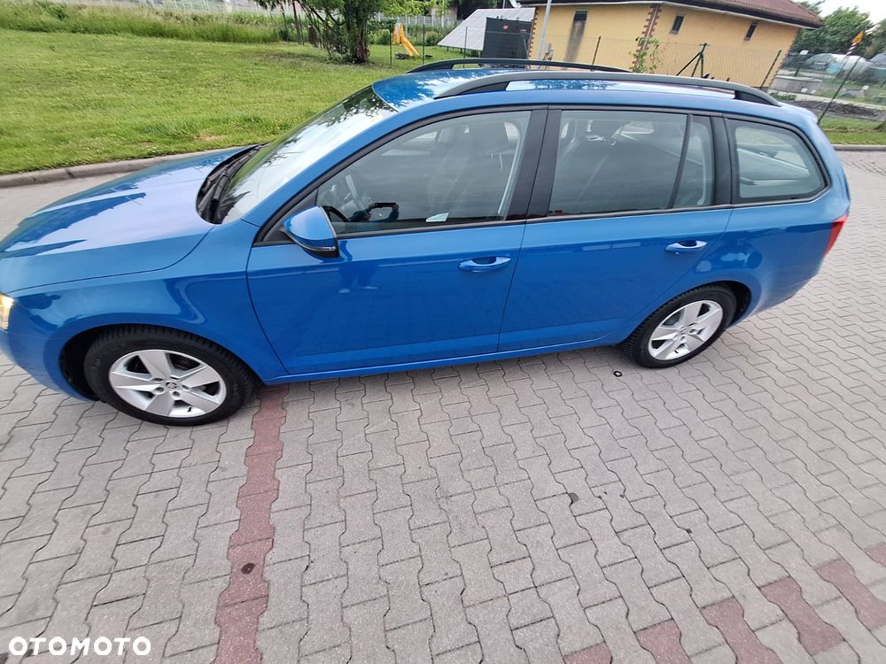 Skoda Octavia 1.6 TDI SCR Ambition - 2