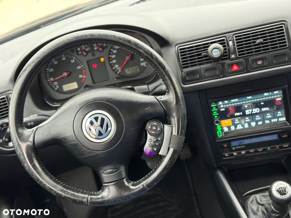 Volkswagen Golf 1.6 Edition - 24