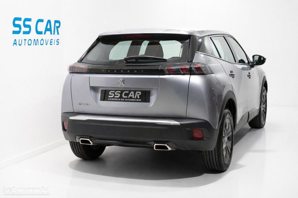 Peugeot 2008 1.2 PureTech Active EAT8 - 3