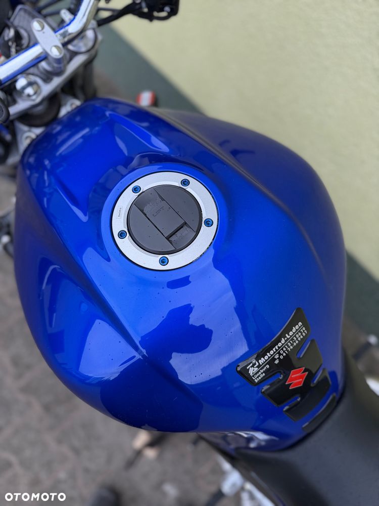 Suzuki SV - 37
