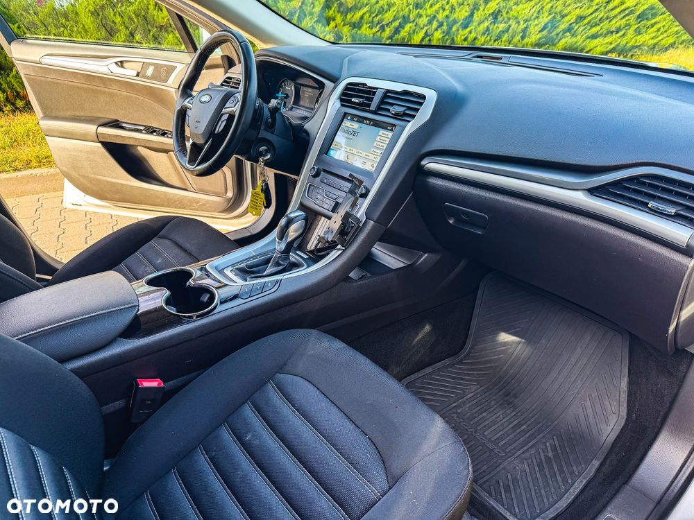 Ford Mondeo 2.0 TDCi Titanium PowerShift - 14