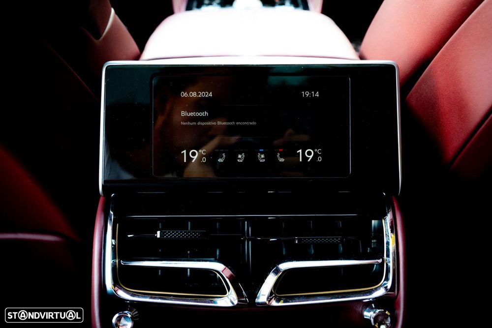 Bentley Flying Spur W12 - 48