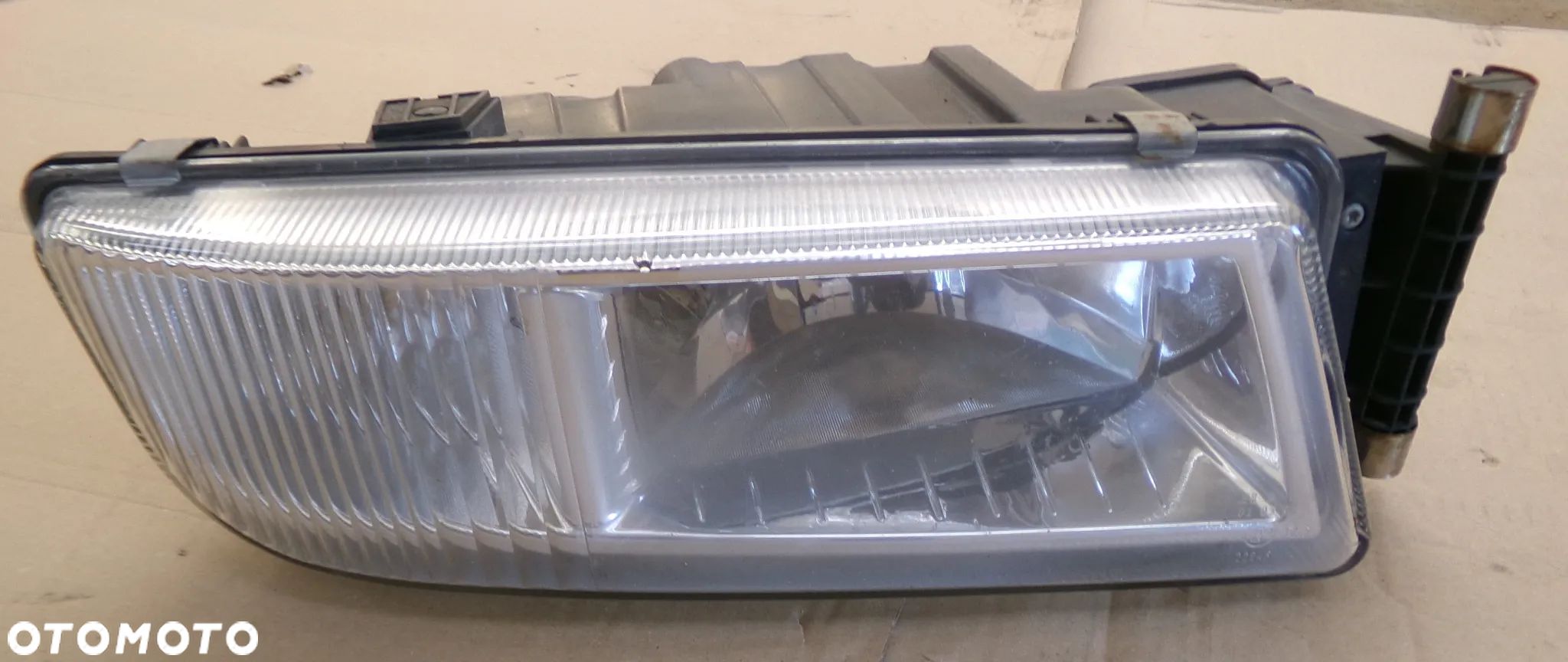 HALOGEN PRZÓD PRAWY MAN TGX TGS 2018r.EURO 6 - 1
