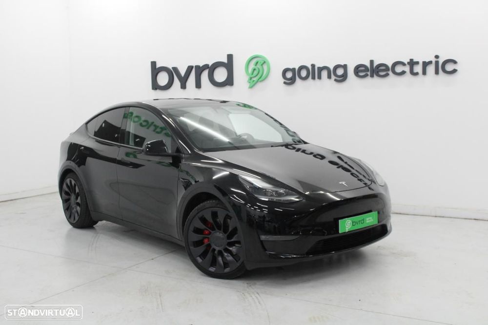 Tesla Model Y Performance AWD - 2