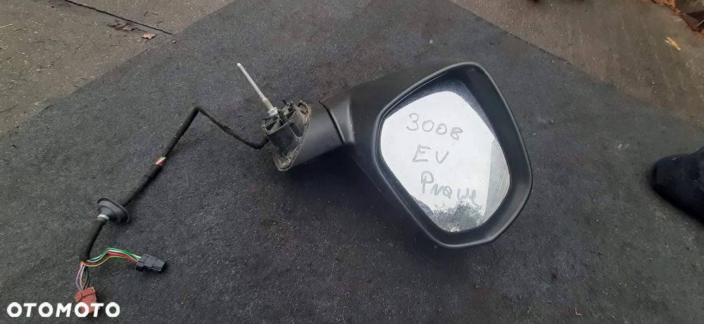 Peugeot 3008 1 2009-16  Maska przód Błotnik Prawy przód Klapa tył Belka tył Lakier KTVD LUSTERKO Prawe 11 pin - 24