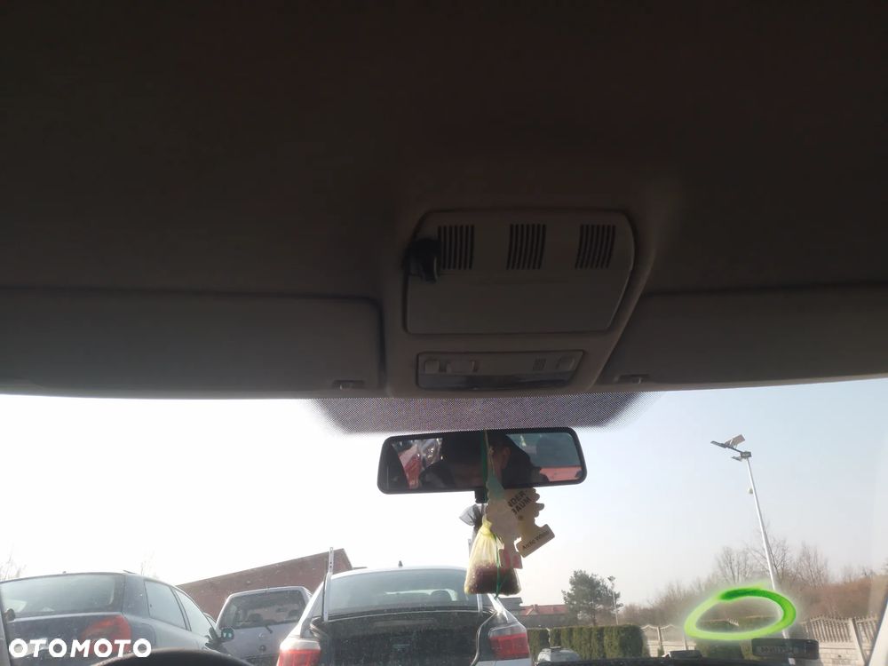 SKODA FABIA II 10-14 1.6 TDI LAMPKA PODSUFITKI PRZÓD - 21