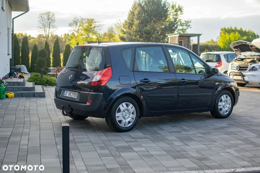 Renault Scenic - 15