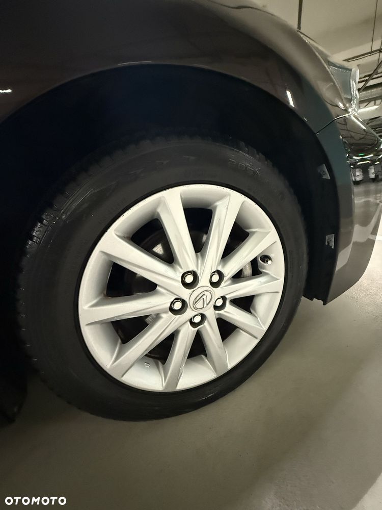 Lexus CT - 8