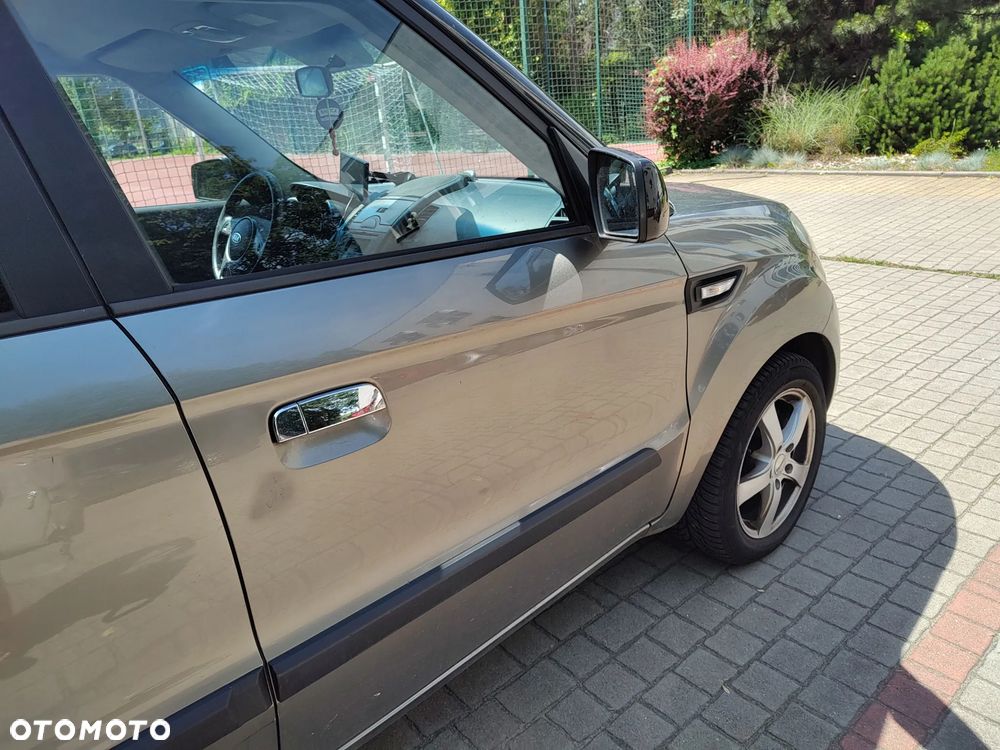 Kia Soul 1.6 CRDi XL EU5 - 9