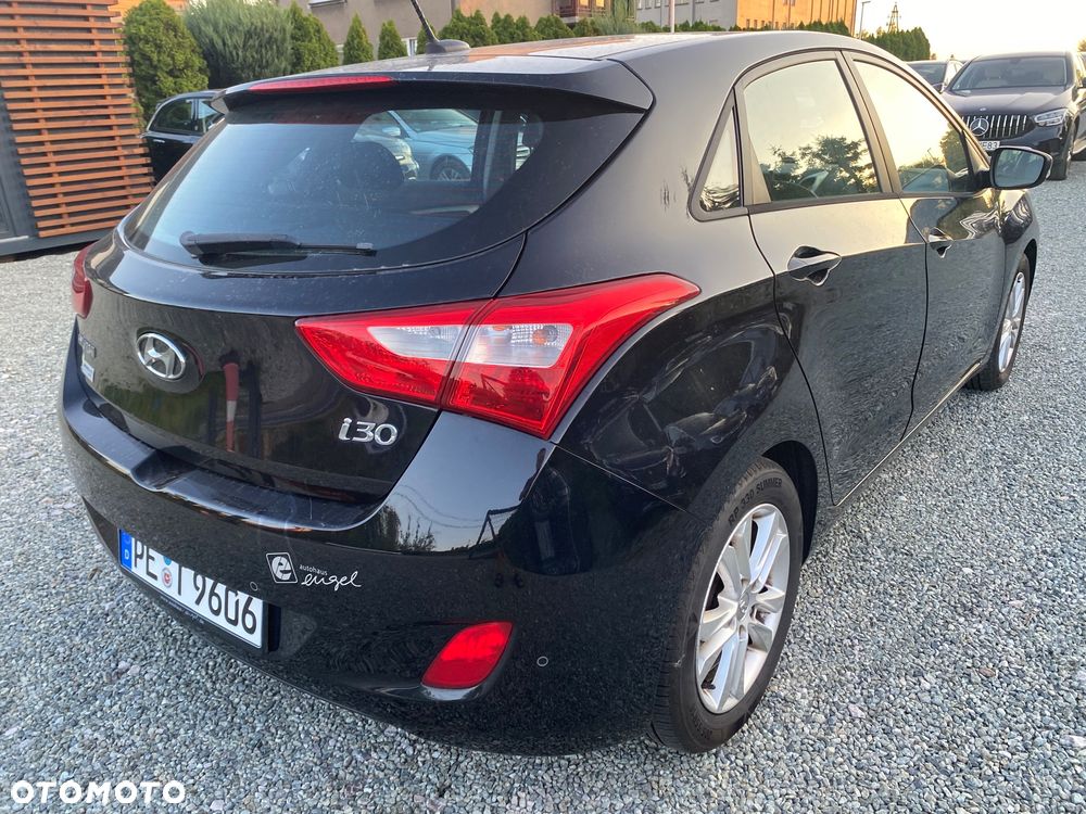 Hyundai i30 1.4 Premium - 14