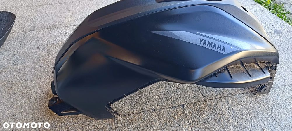 YAMAHA MT07 MT-07 OWIEWKA BŁOTNIK WLOT POWIETRZA OSŁONA BAKU - 19