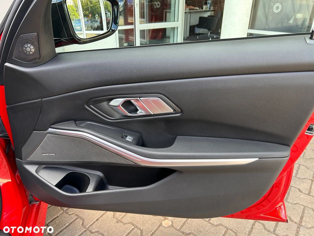 BMW Seria 3 320d xDrive mHEV M Sport sport - 20