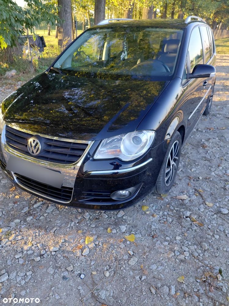 Volkswagen Touran - 3