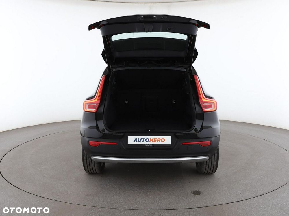 Volvo XC 40 D4 AWD Momentum Pro - 20