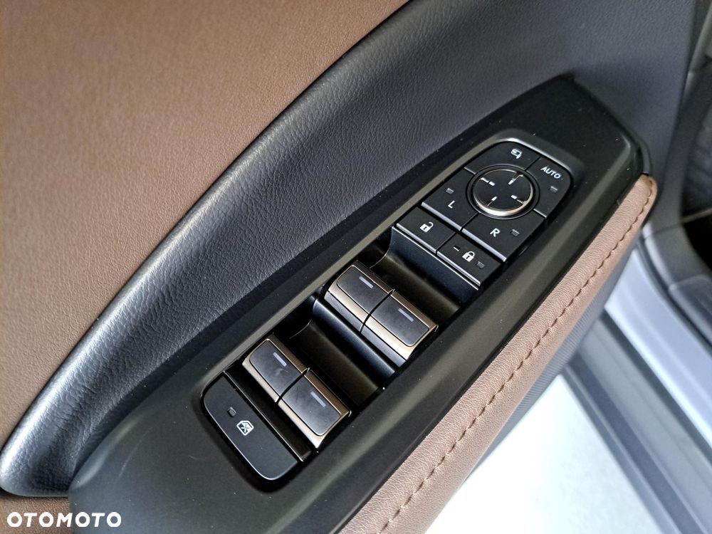 Lexus LBX 1.5 Hybrid Elegant - 24