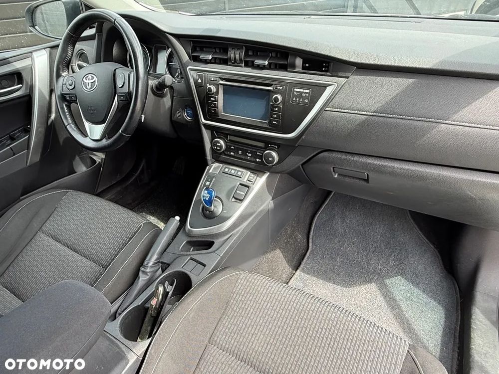 Toyota Auris 1.8 HSD Luna - 11