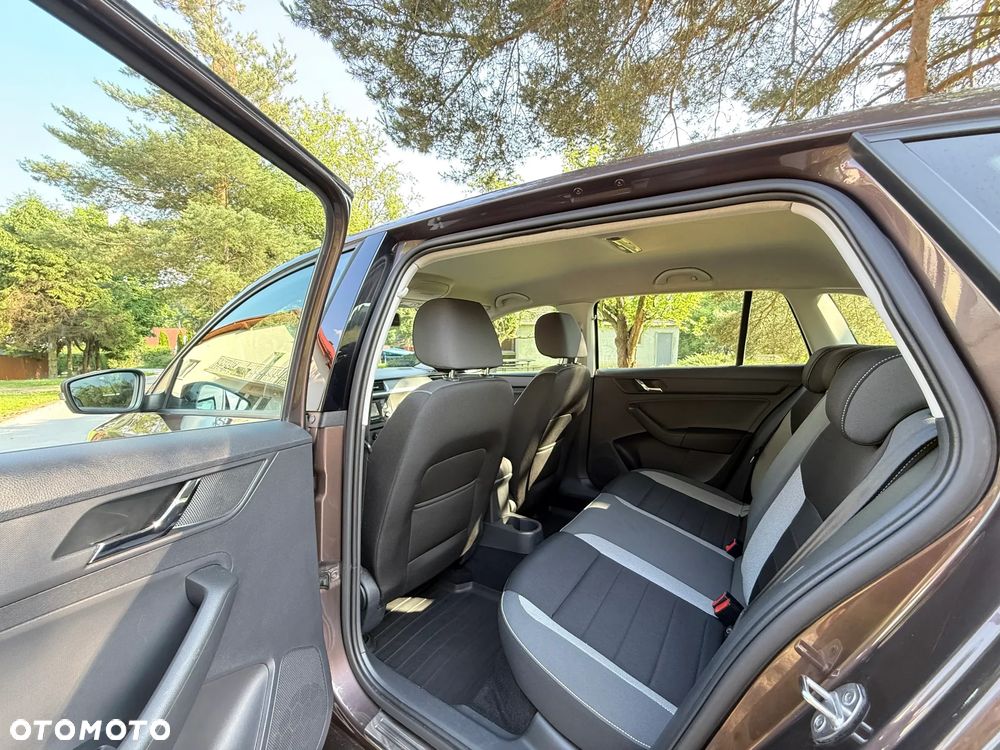 Skoda RAPID 1.2 TSI Ambition - 22