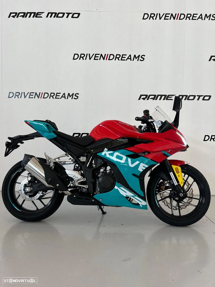 KOVE 350RR - CAMPEÃ MUNDIAL SUPERBIKES SSP300 2025 - 3