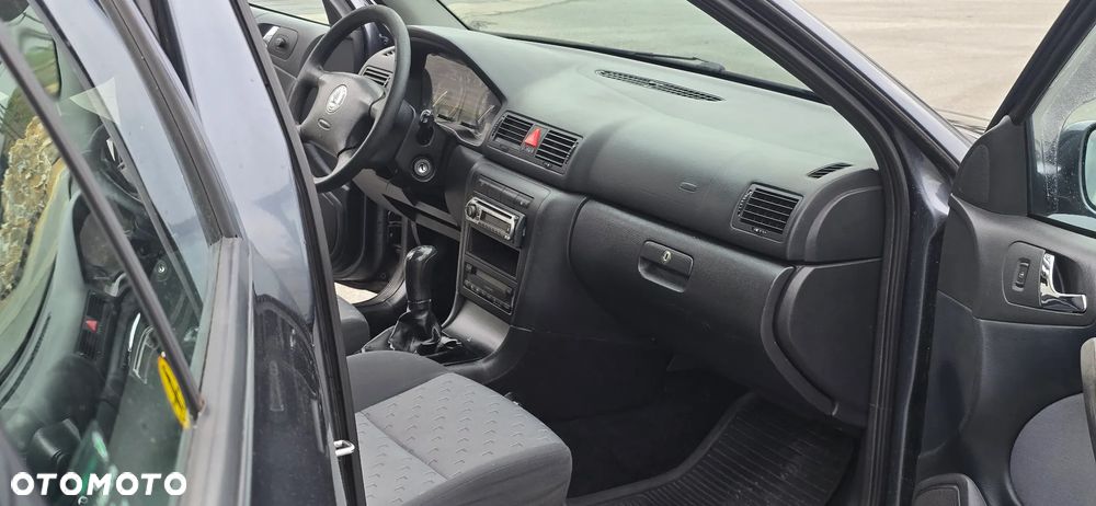 Skoda Octavia 1.6 Active - 15