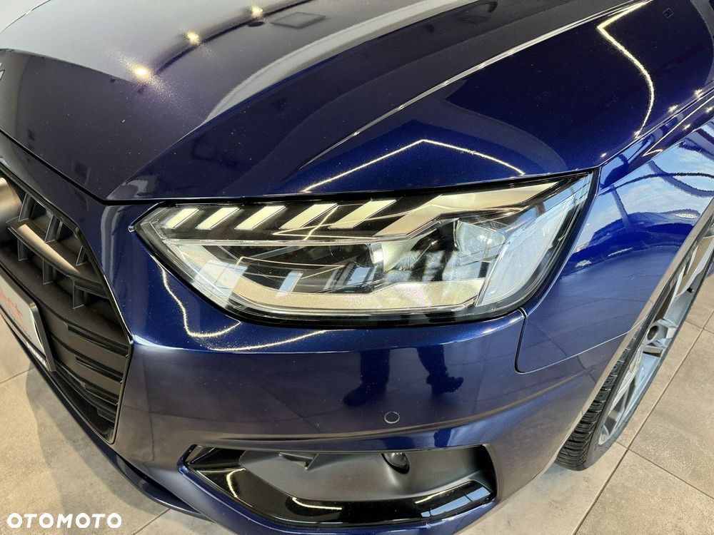 Audi A4 Limousine - 13