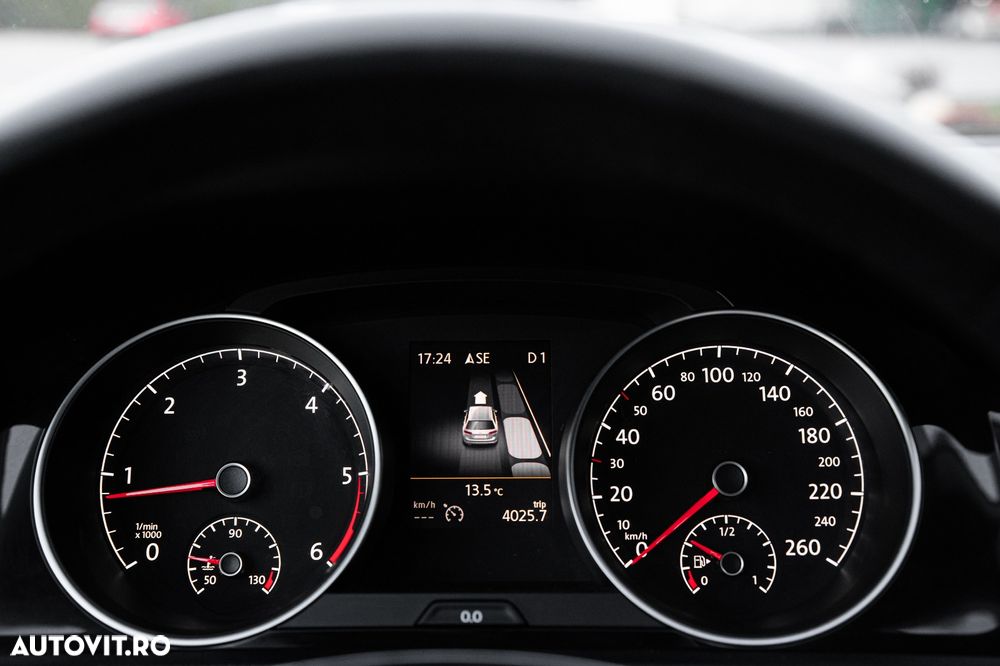 Volkswagen Golf 2.0 TDI (BlueMotion Technology) DSG Highline - 11