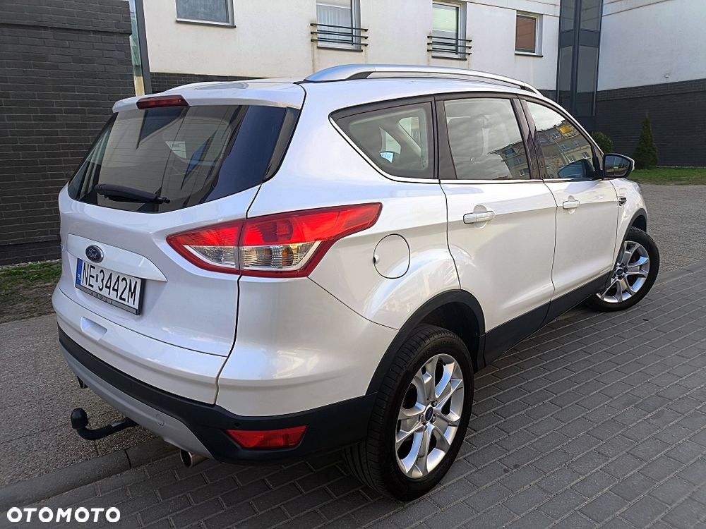 Ford Kuga 2.0 TDCi 2x4 Titanium - 10