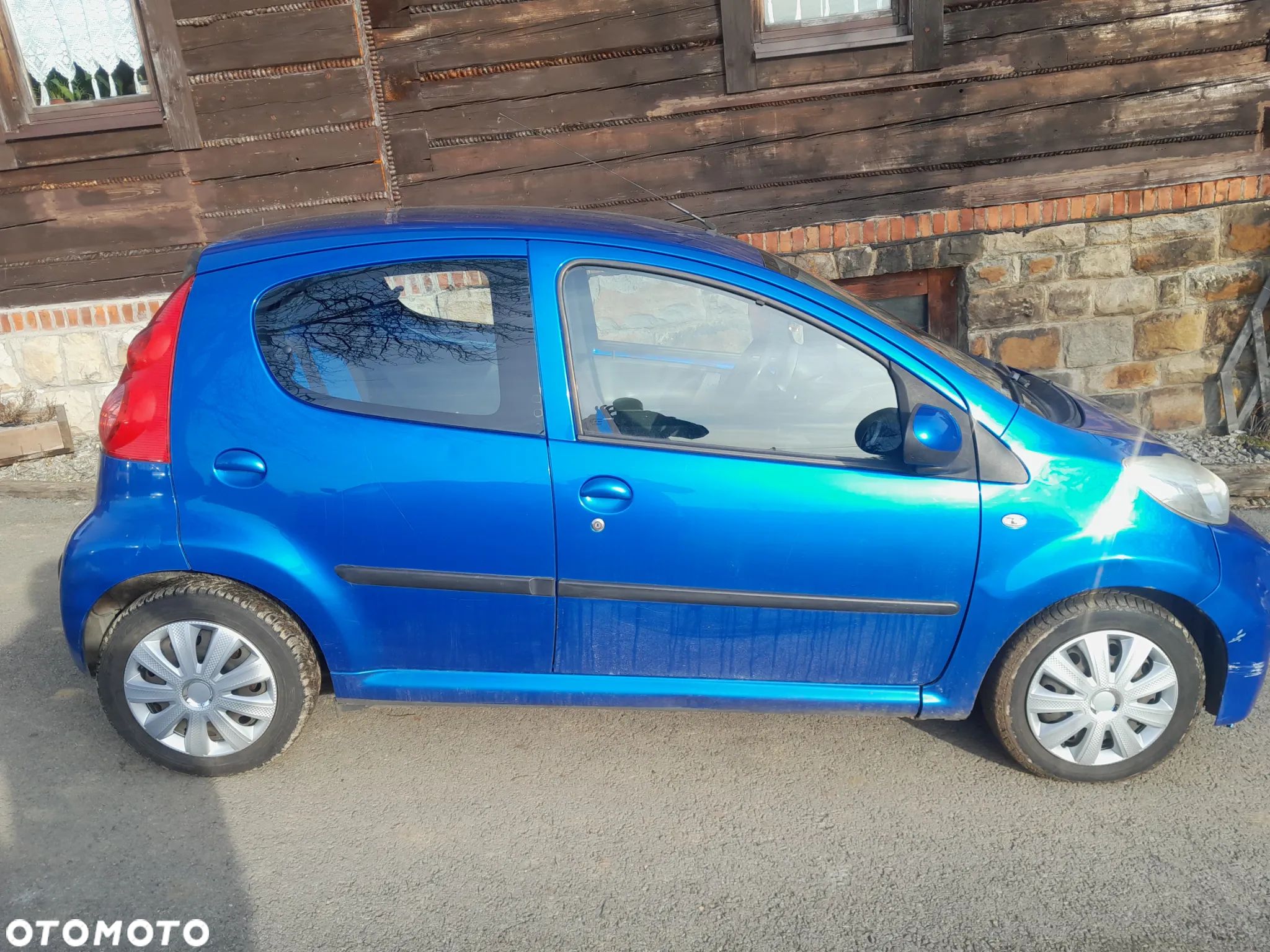 Peugeot 107 1.4 HDI Trendy - 1