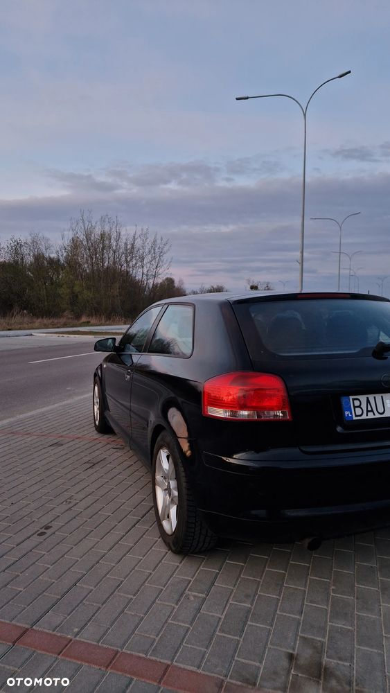 Audi A3 3-drzwiowe 1.6 Ambition - 8