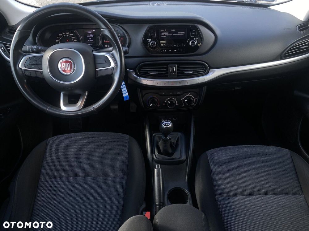 Fiat Tipo 1.4 T-Jet 16v Lounge EU6 - 10