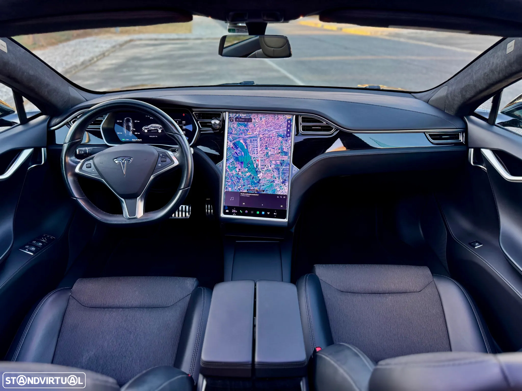 Tesla Model S - 30