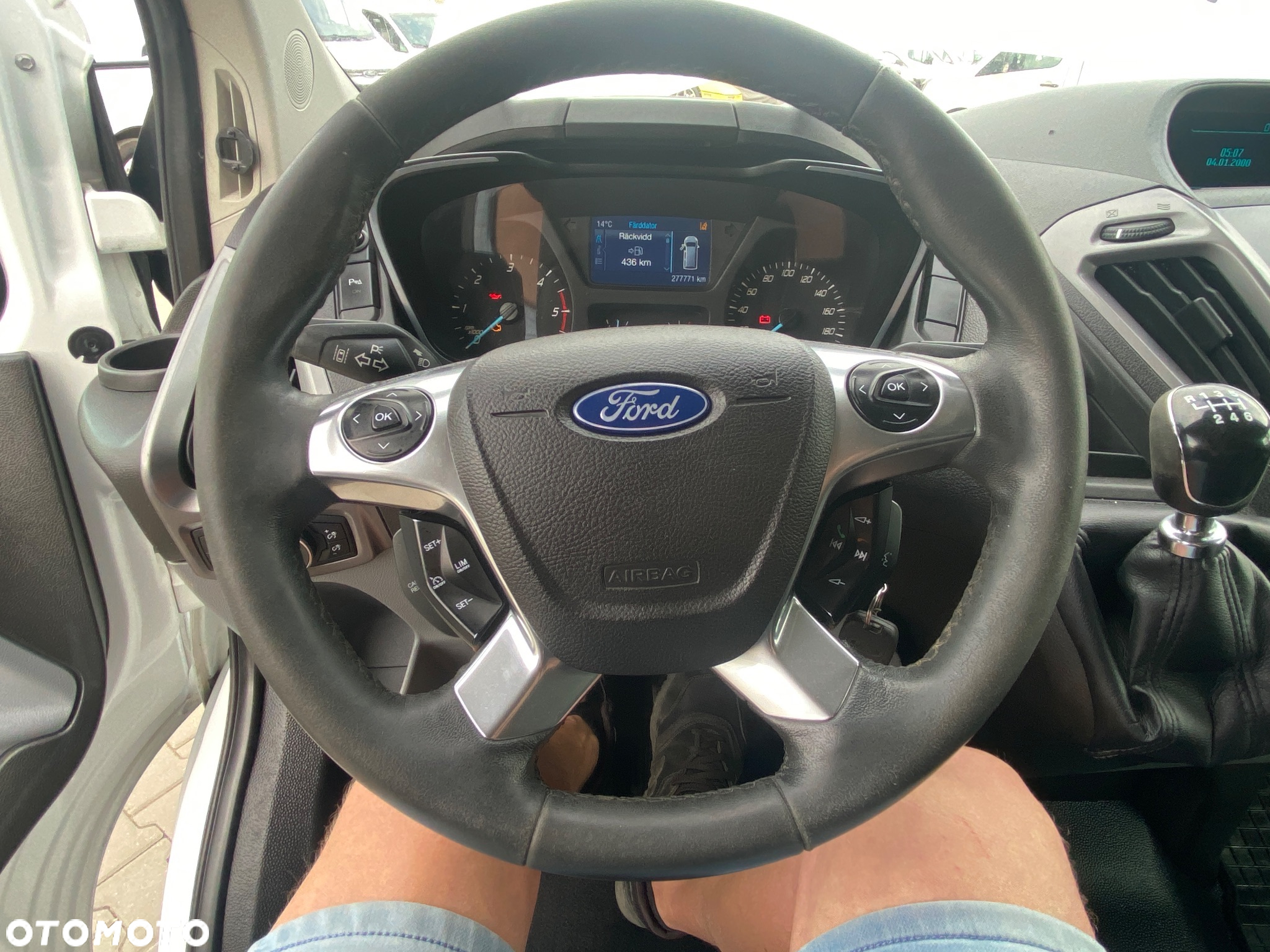 Ford TRANSIT CUSTOM - 21