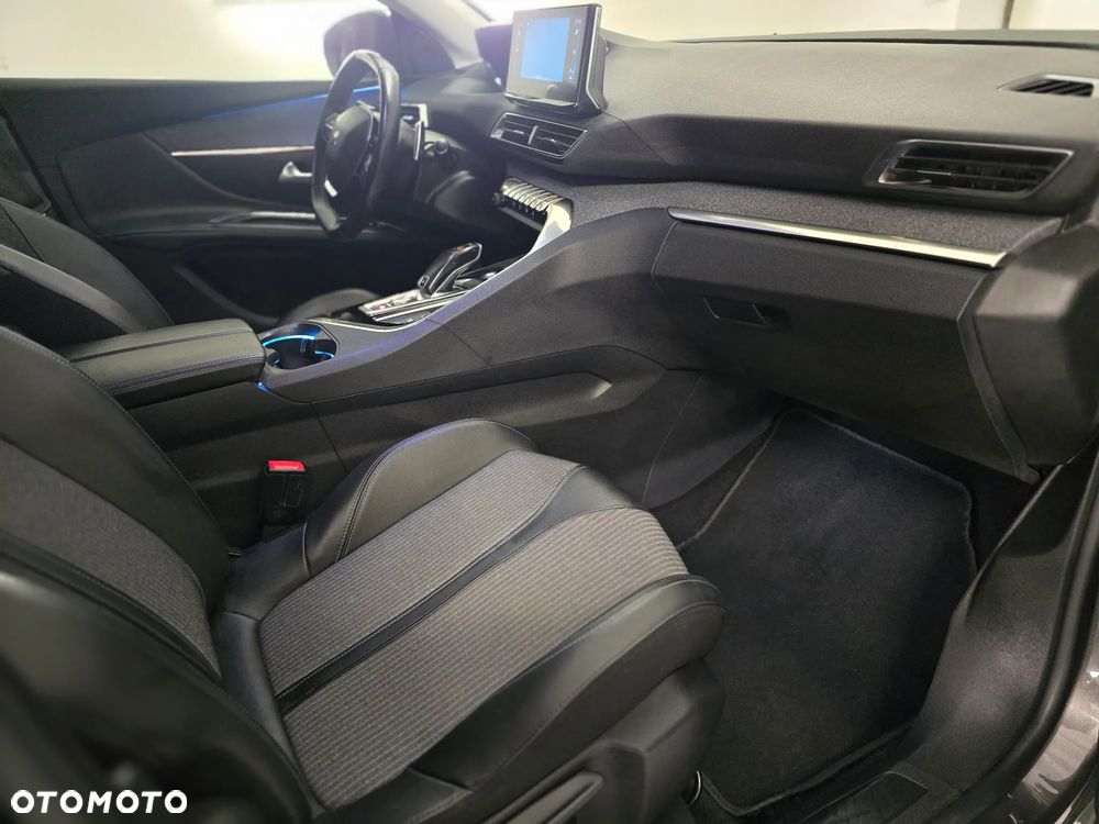 Peugeot 5008 BlueHDi 130 EAT8 Allure - 30