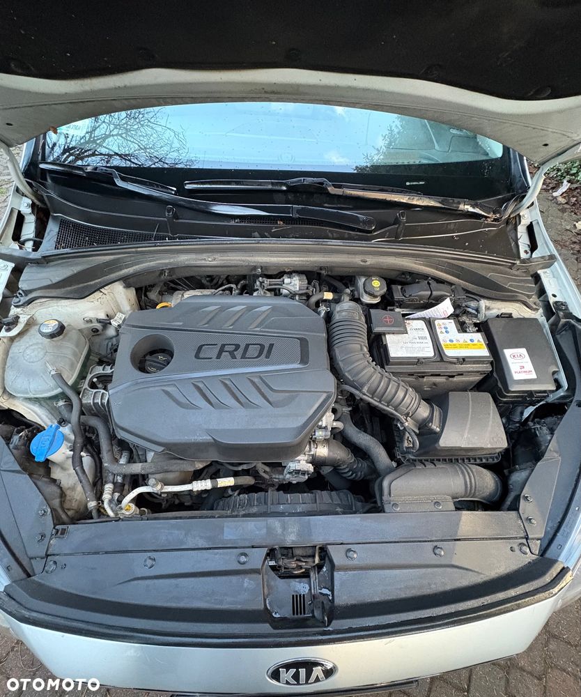 Kia Ceed 1.6 CRDi SCR L - 6