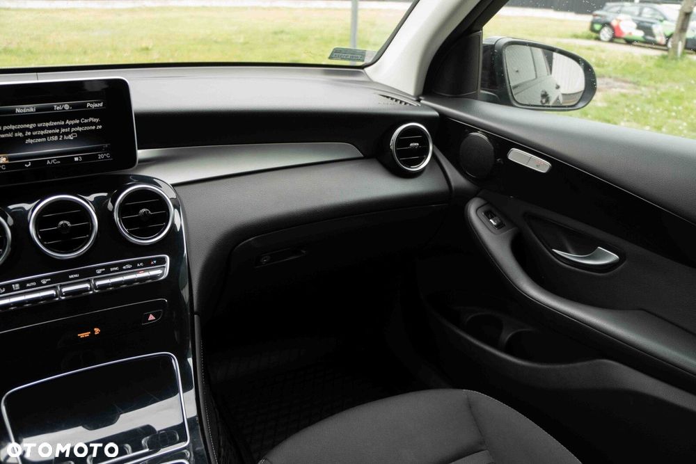 Mercedes-Benz GLC - 23