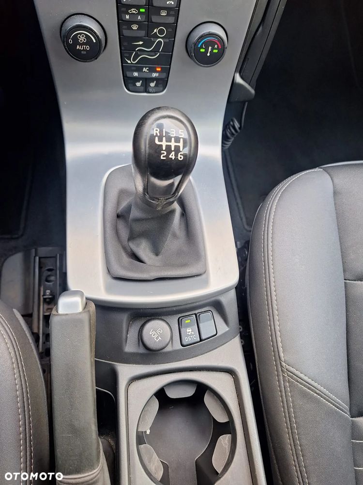 Volvo V50 2.0D Momentum - 31