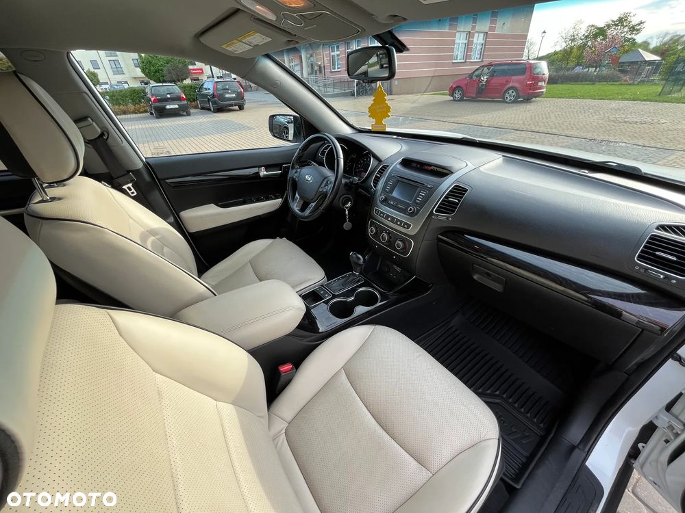 Kia Sorento - 14