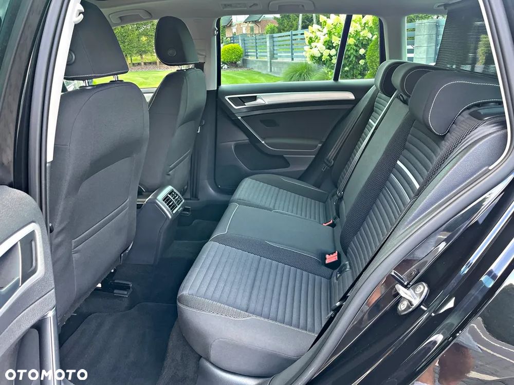 Volkswagen Golf Variant 2.0 TDI 4Motion BlueMotion Technology Cup - 23