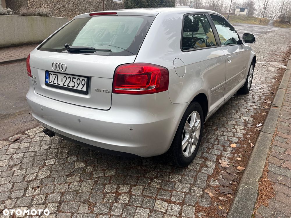 Audi A3 3-drzwiowe 1.9 TDI Ambition - 4