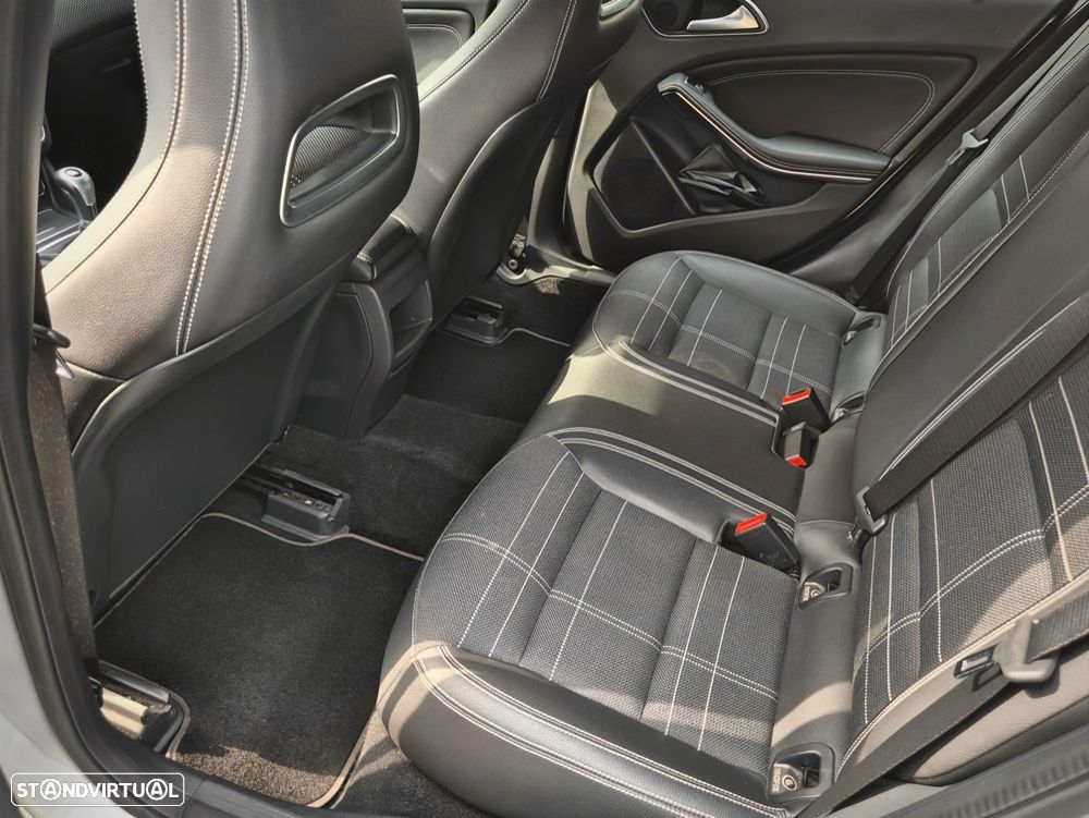 Mercedes-Benz A 200 d Urban - 13