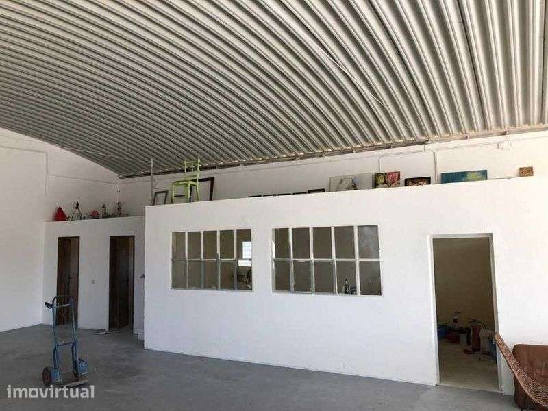 Arrendo Armazém com 350 m2 - Grande imagem: 3/12