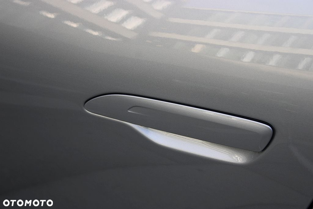 Porsche 911 Carrera 4 - 15