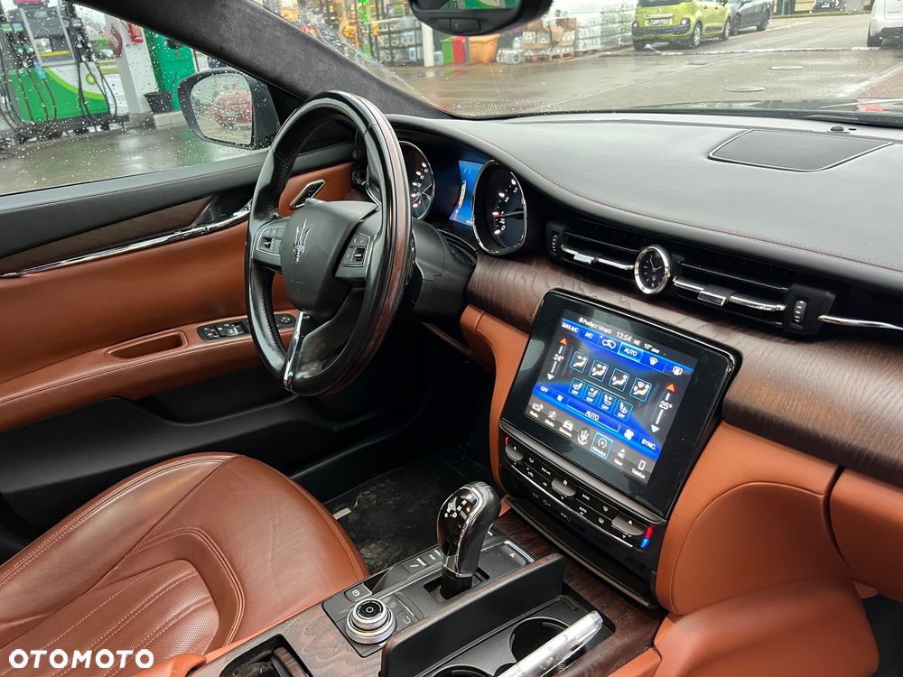 Maserati Quattroporte S - 17