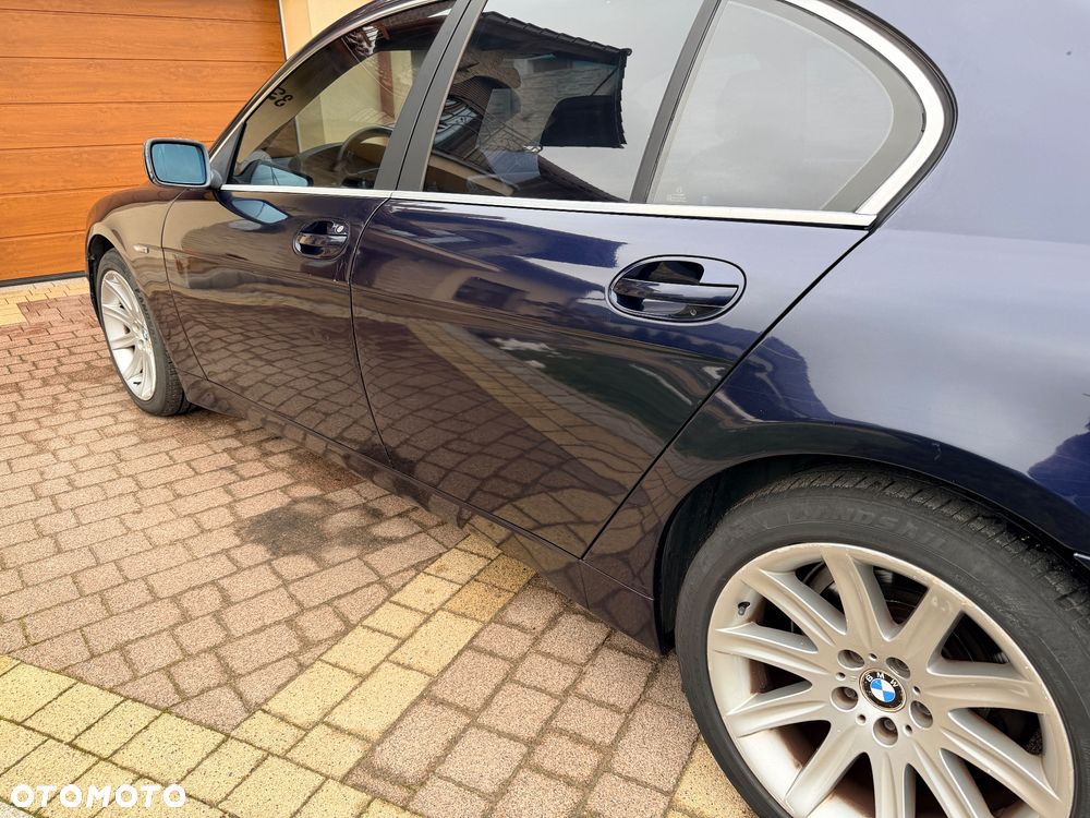 BMW Seria 7 - 16