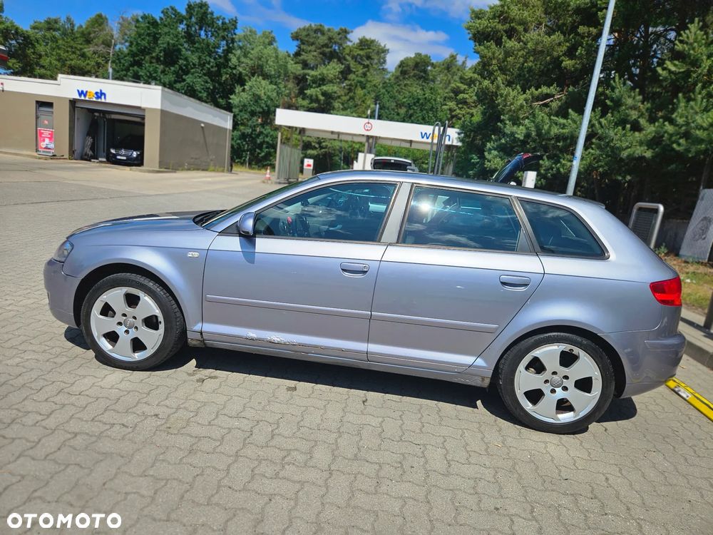 Audi A3 Sportback 1.6 FSI Ambiente - 5